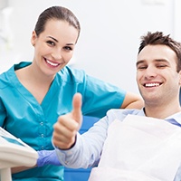 Man gives a thumbs up while visiting his Lake Zurich orthodontist 