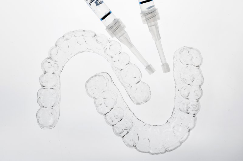 custom teeth whitening trays and gel